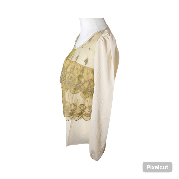 New A'Reve Cream Ruffled Long Sleeve Blouse Size medium - Picture 6 of 10